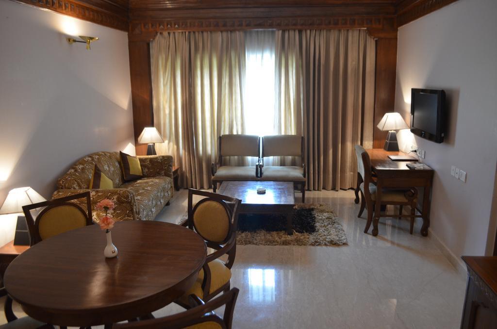 Hotel Mountview Chandigarh Luaran gambar