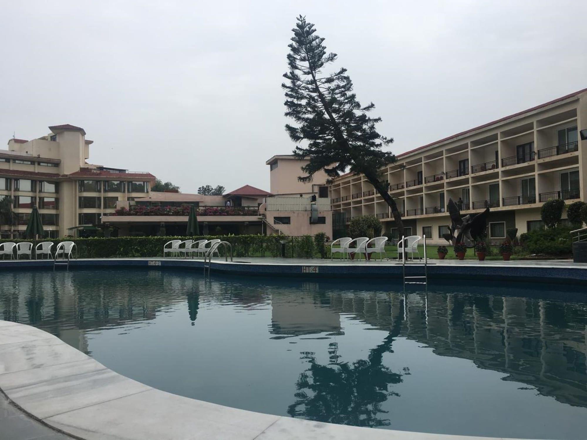 Hotel Mountview Chandigarh Luaran gambar