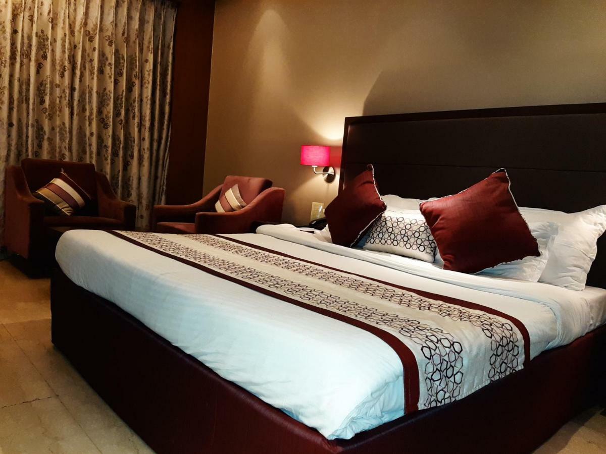 Hotel Mountview Chandigarh Luaran gambar